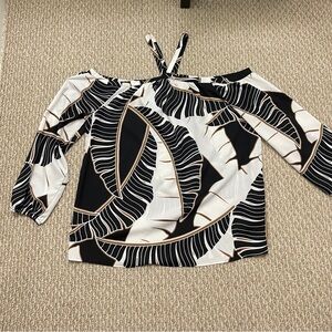 Chicos tropical Top size 1 only been worn once